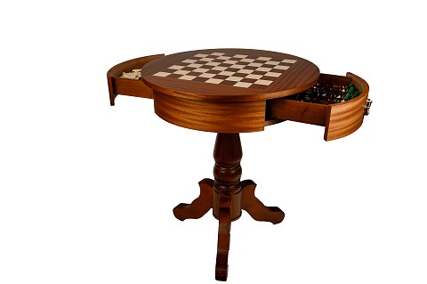 Stoleček se šachovnicí